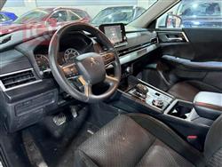 ميتسوبيشي اوتلاندر